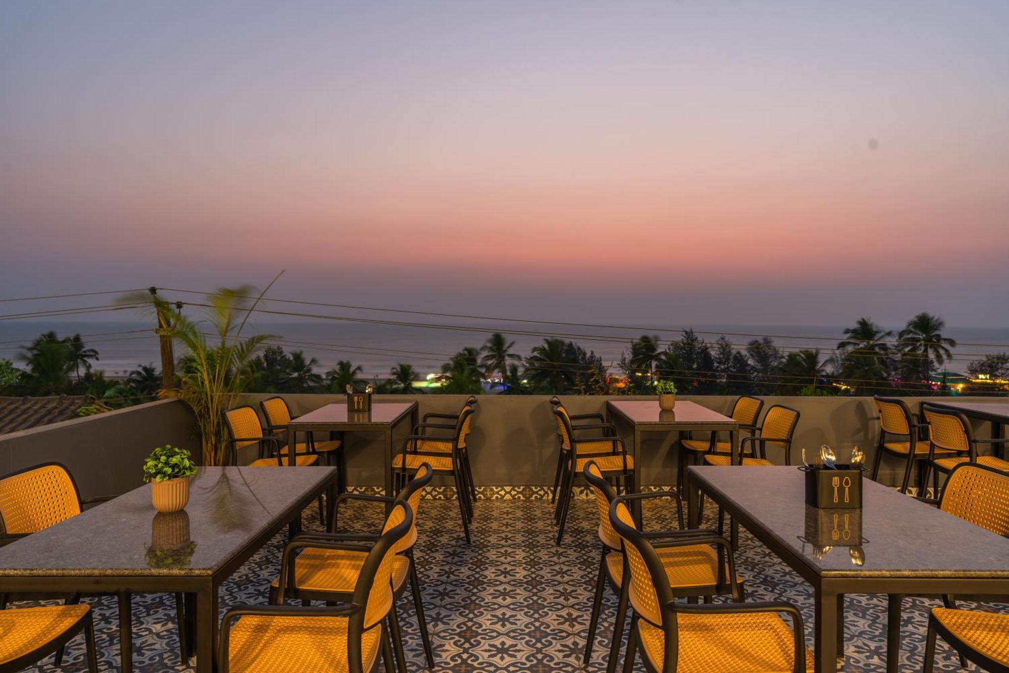 The Hosteller Goa, Mandrem Exterior photo