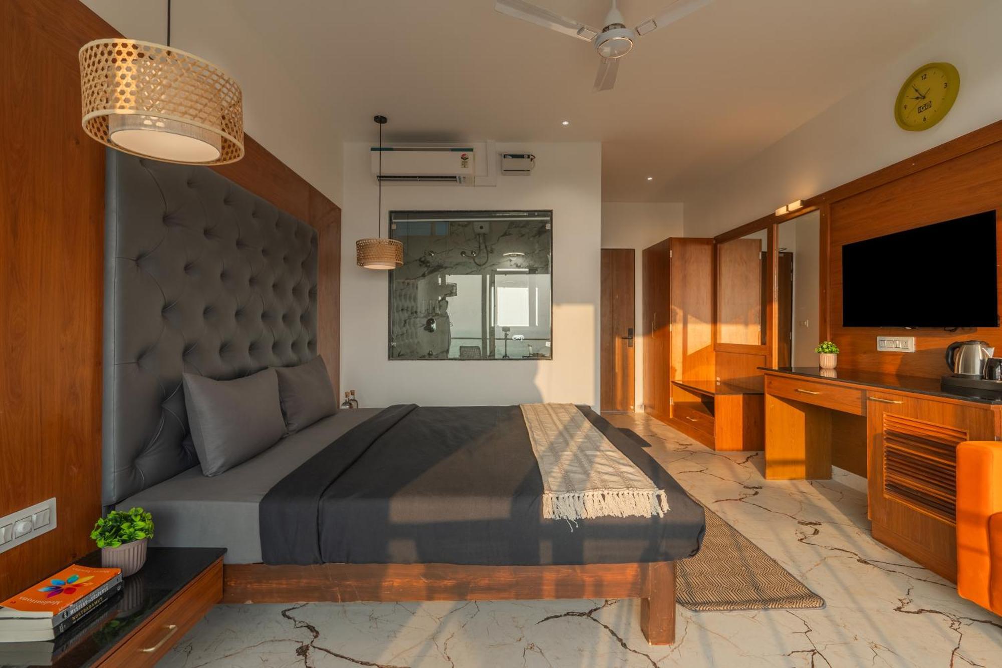The Hosteller Goa, Mandrem Exterior photo